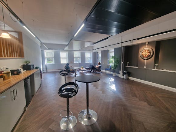 17 Priestley Road, Basingstoke, Industrial For Sale - 20260225_132345.jpg