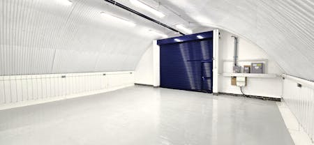 Arches 81-82, Rosebank Road, London, Industrial To Let - 20260502_135144 - Edited.jpg