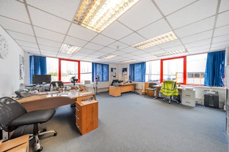 Unit 6, London, Industrial To Let - 13735498690b5ae02efcb.jpg