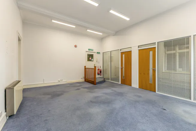 1-2 Broadway Court, Chesham, Offices To Let / For Sale - 108313_1 Broadway Court High Street  (22).jpg