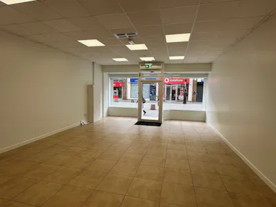 82 King Street, Kilmarnock, Retail To Let - 82 King St Kilmarnock new 002.jpg