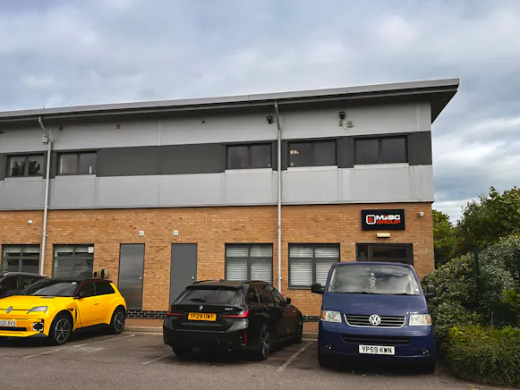4 Imperial Court, Luton, Office To Let - 20260617_092012461_iOS.jpg