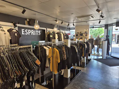 65 Princes Street, Stockport, Retail To Let / For Sale - 20260528_110157.jpg