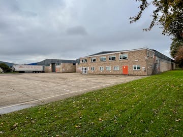 Units 15 and 16 Albone Way, Biggleswade, SG18 8BN