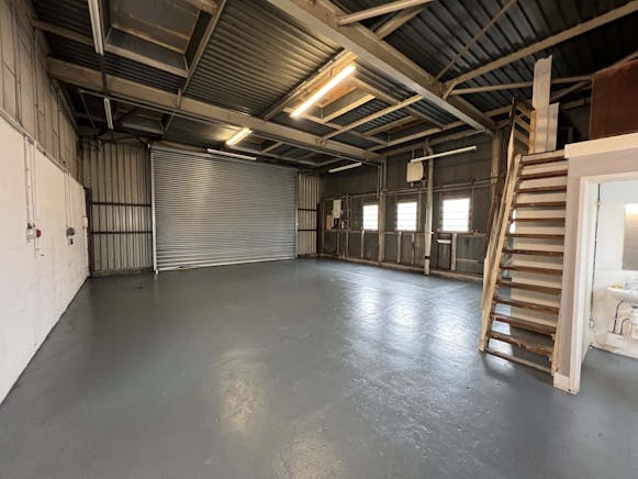 Unit 13, Bristol, Industrial To Let - IMG_7295.jpg