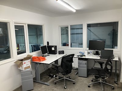 2B Enterprise Trading Estate, Southall, Warehouse To Let - 2b Enterprise - Office 4.jpg