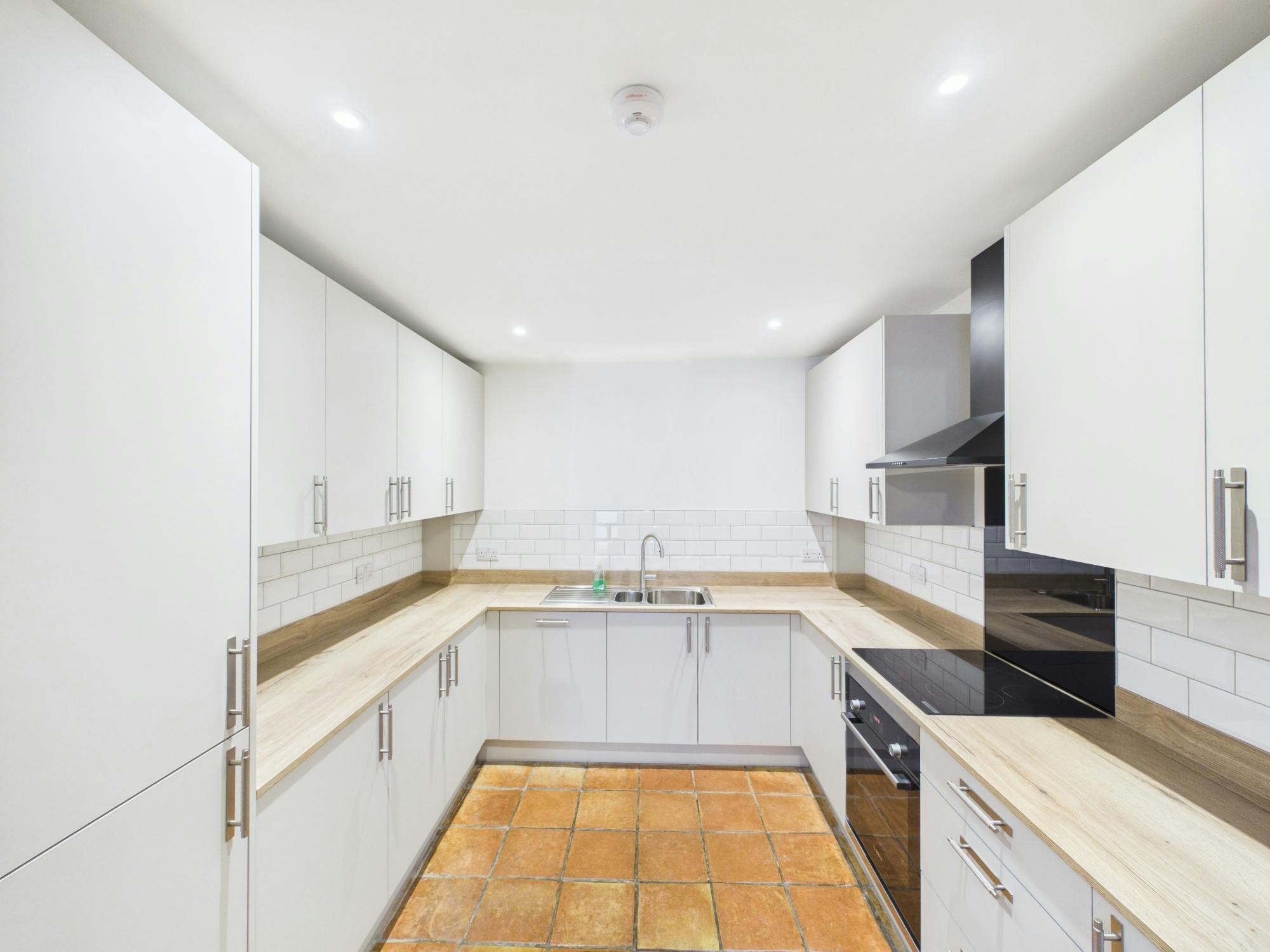 29 & 29a Upper High Street, Thame, Investment / Residential / Retail For Sale - CAM05222G0-PR0088-STILL006.jpg