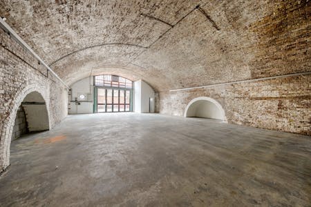 386 Railway Arches, London, Industrial To Let - 1376934669381319b0e94.jpg