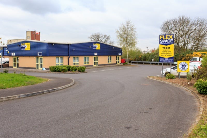 Industrial Unit in Newark - photo 2