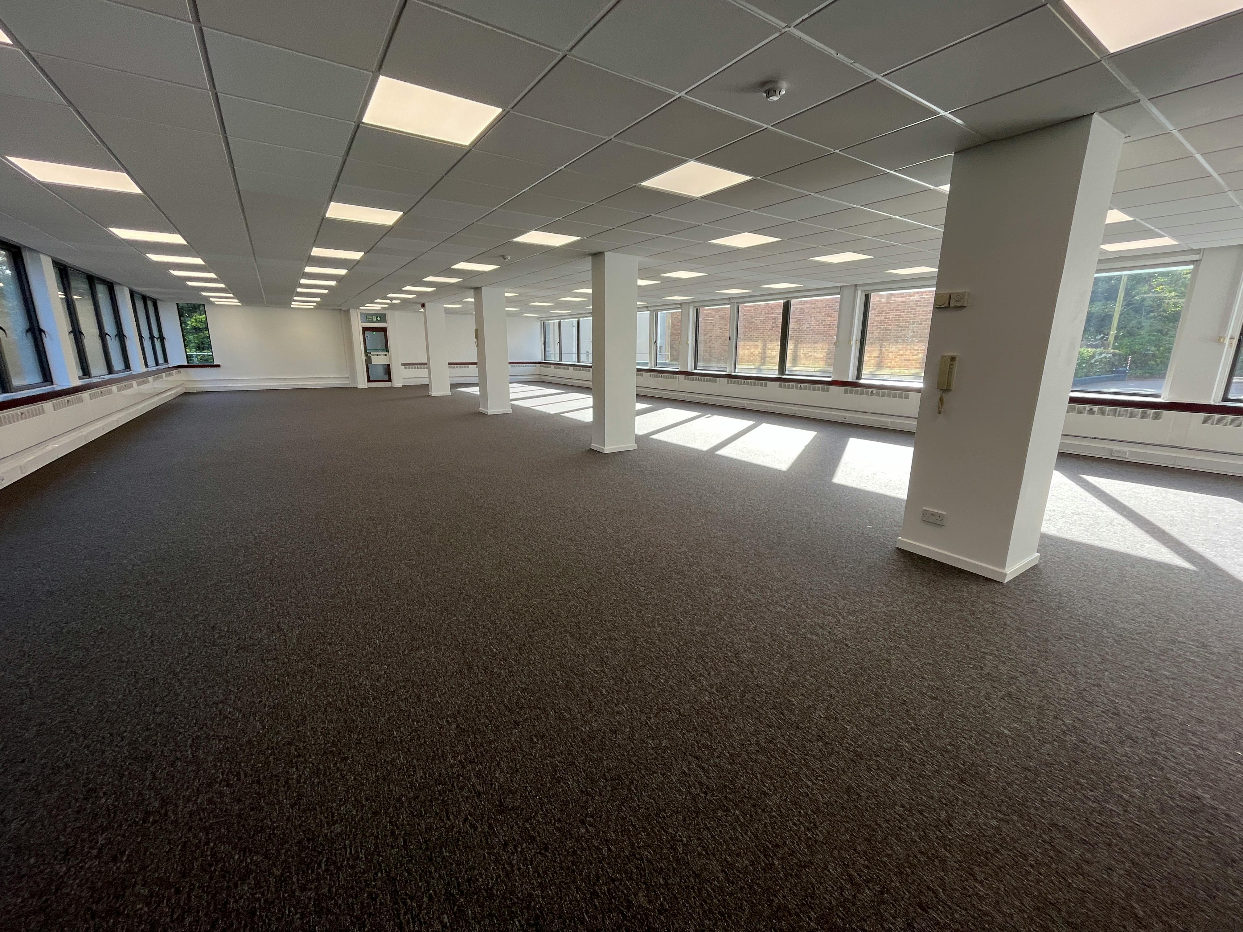 Office in Bournemouth - photo 3