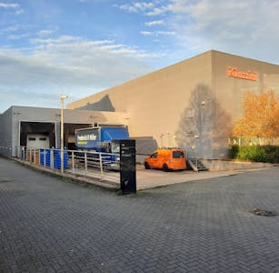 2 Astolat Way, Guildford, Industrial / Light Industrial / Office For Sale - 20251104_154949.jpg