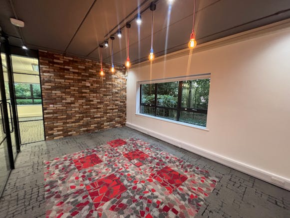 6 The Sanctuary, Ham Green, Office For Sale - IMG_9139.jpeg