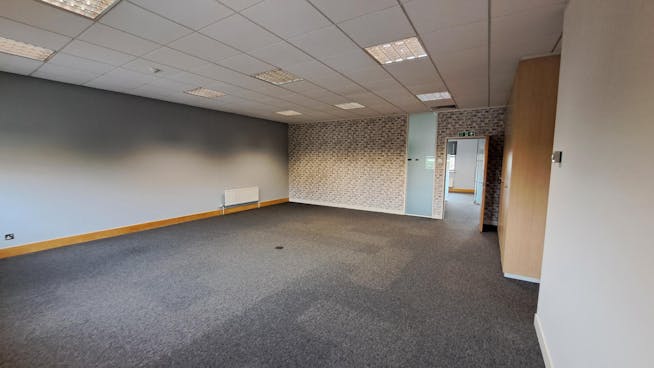 Unit 6, Faraday Office Park, Basingstoke, Office To Let - 20240618_140756.jpg