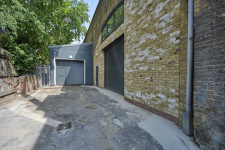Arches 44-46 Castle Road Mews, Kentish Town, Industrial / Office To Let - CASTLE MEW_100524016.jpg