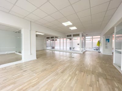 9 Enfield Road, London, Office To Let - IMG_3475.jpg