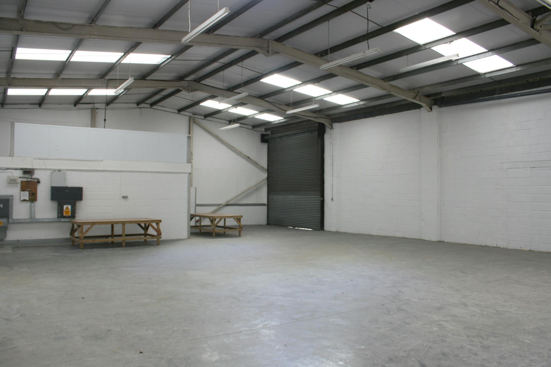 19 Bordon Trading Estate, Bordon, Industrial / Warehouse To Let - 19 Bordon