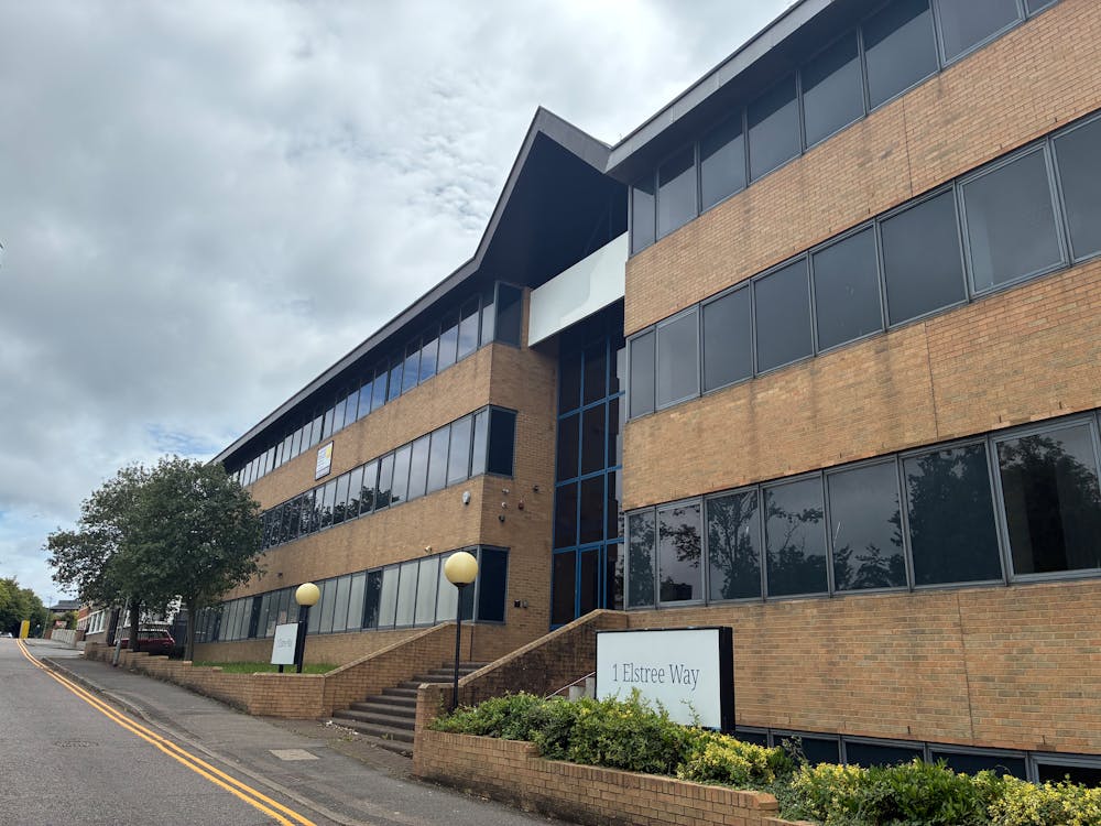 1-2 Elstree Way, Borehamwood - 20260612_105830980_iOS.jpg