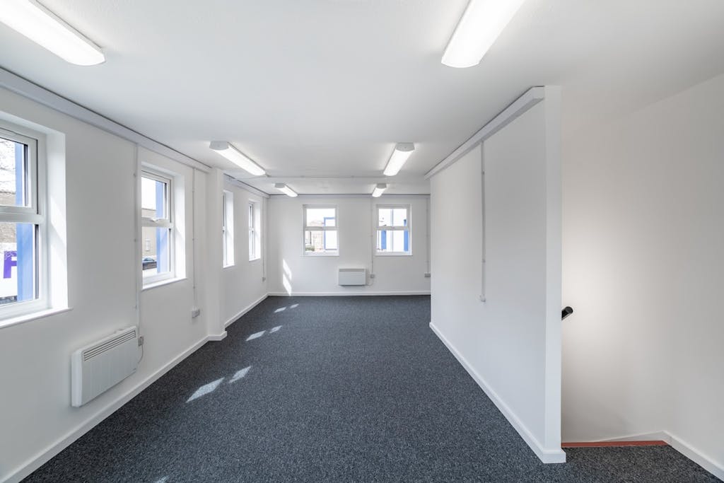 Lawrence Way Ind Estate - Dunstable-17