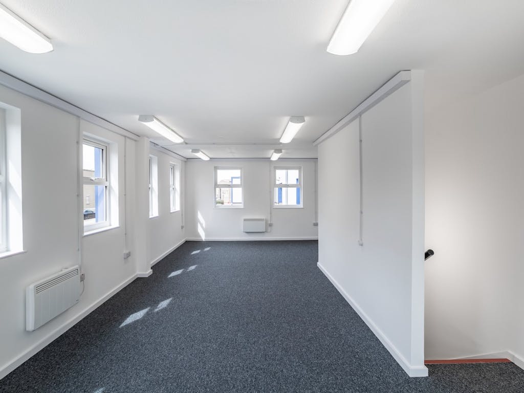 Lawrence Way Ind Estate - Dunstable-17