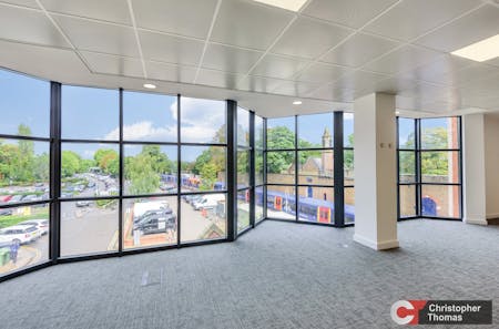 Riverside House, Windsor, Office To Let - b15bc74c1a3846d69a8b414874740ee5.jpg