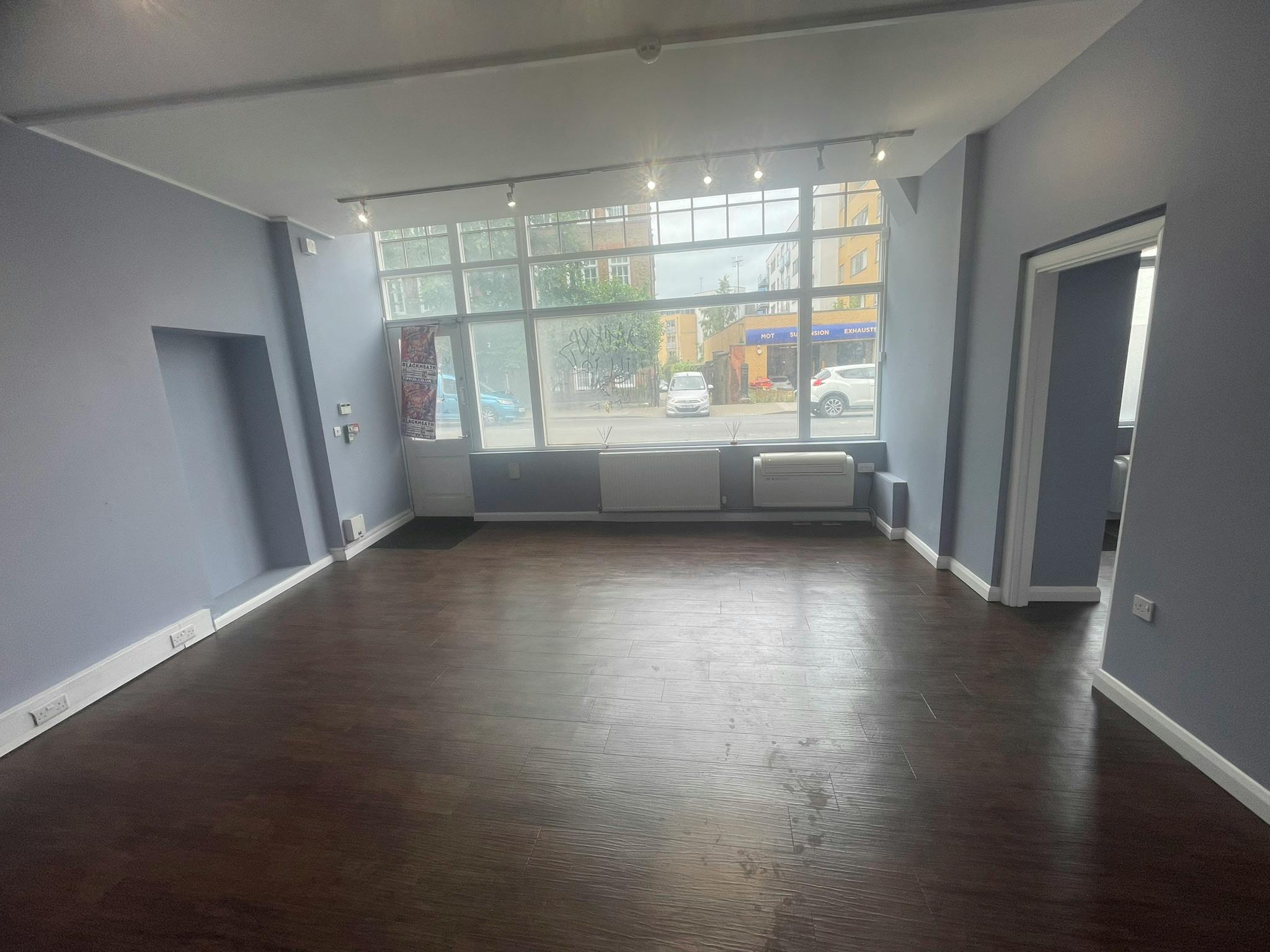 Office in London - photo 3