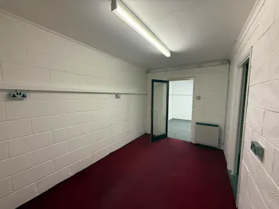25 Farriers Way, Southend-on-Sea, Industrial To Let - WhatsApp Image 2026-06-25 at 16.47.50 (1).jpeg