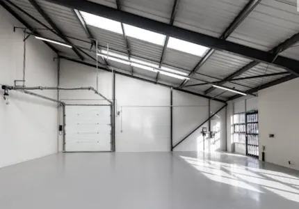 887 Plymouth Road, Slough Trading Estate, Slough, Industrial / Warehouse To Let - Screenshot 20251215 154207.png