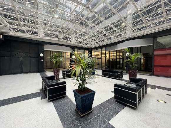 23 Beaufort Court, London, Offices To Let - 0A1852946F304CF59443DAA2C328CA4B.jpeg