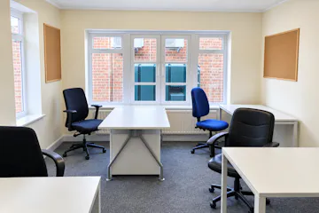 Hastingwood Business Centre, Harlow, Offices To Let - Hastingwood Gr Floor Office 1.png