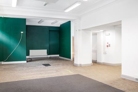 75 Cheap Street, Sherborne, Retail To Let - Cheap Street 75 01 of 09.jpg