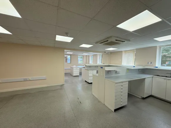 4 Walls Yard, Rochford, Office To Let - 54702a52-8f03-413f-9f3d-72925e0ee501.jpg