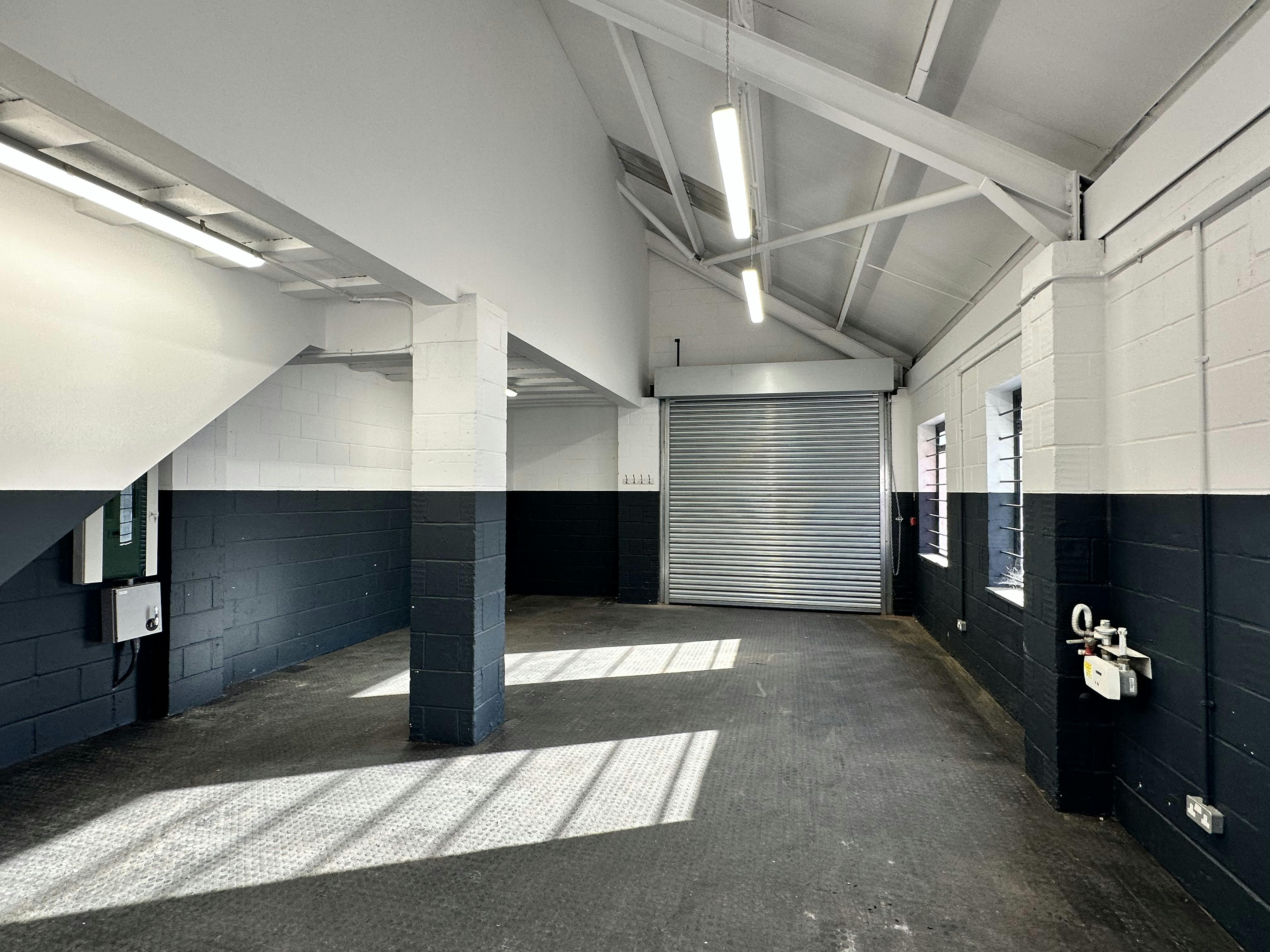 11 Brook Lane Business Centre, Brook Road South, Brentford, Industrial/Logistics Lease Assignment - C8CD80DAB79A4AE982C0899FAD35B7A4.jpeg