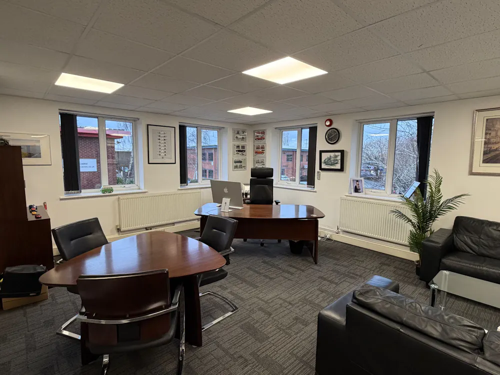 Meridian House, Bromsgrove, Office For Sale - IMG-20260226-WA0005.jpg