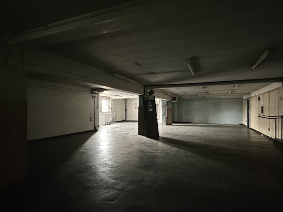 70-74 High Street North, Dunstable, Retail To Let - Image 11