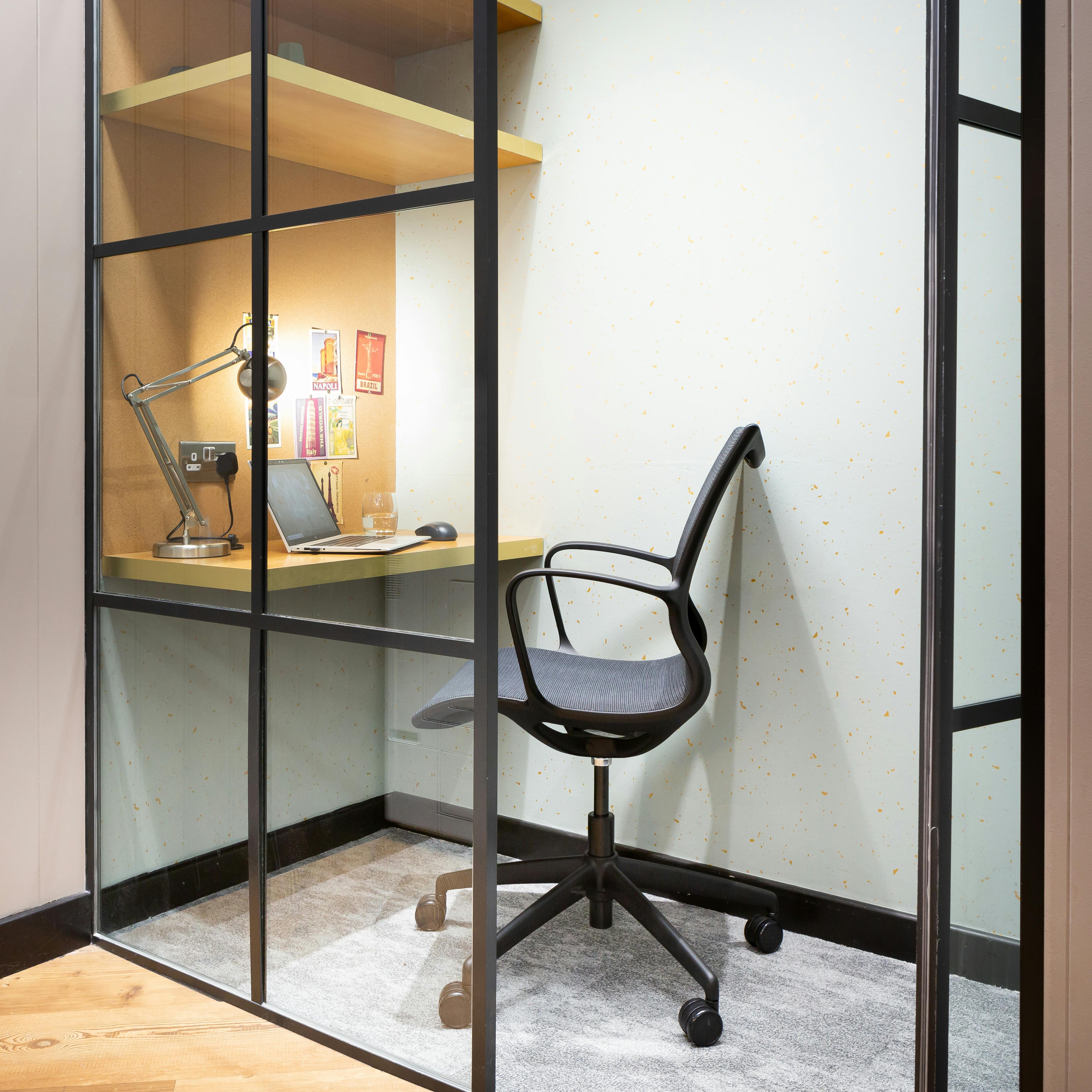 Office in London - photo 3