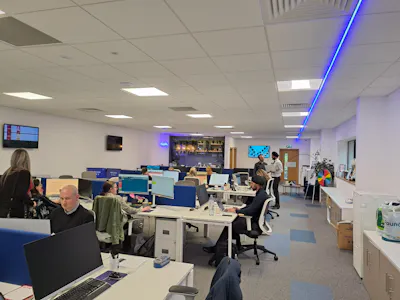 Unit A, Oakhurst Business Park, Horsham, Industrial/Logistics / Warehouse / Industrial / Warehouse To Let - 20260518_145006.jpg