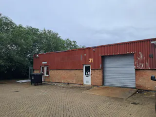 Unit 31, Bracknell, Industrial To Let - 1000001816.jpg