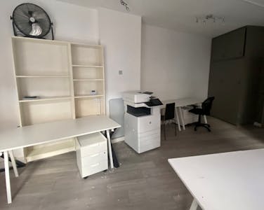 First Floor West Office, Flat 5, London, Office To Let - IMG_1146.jpg