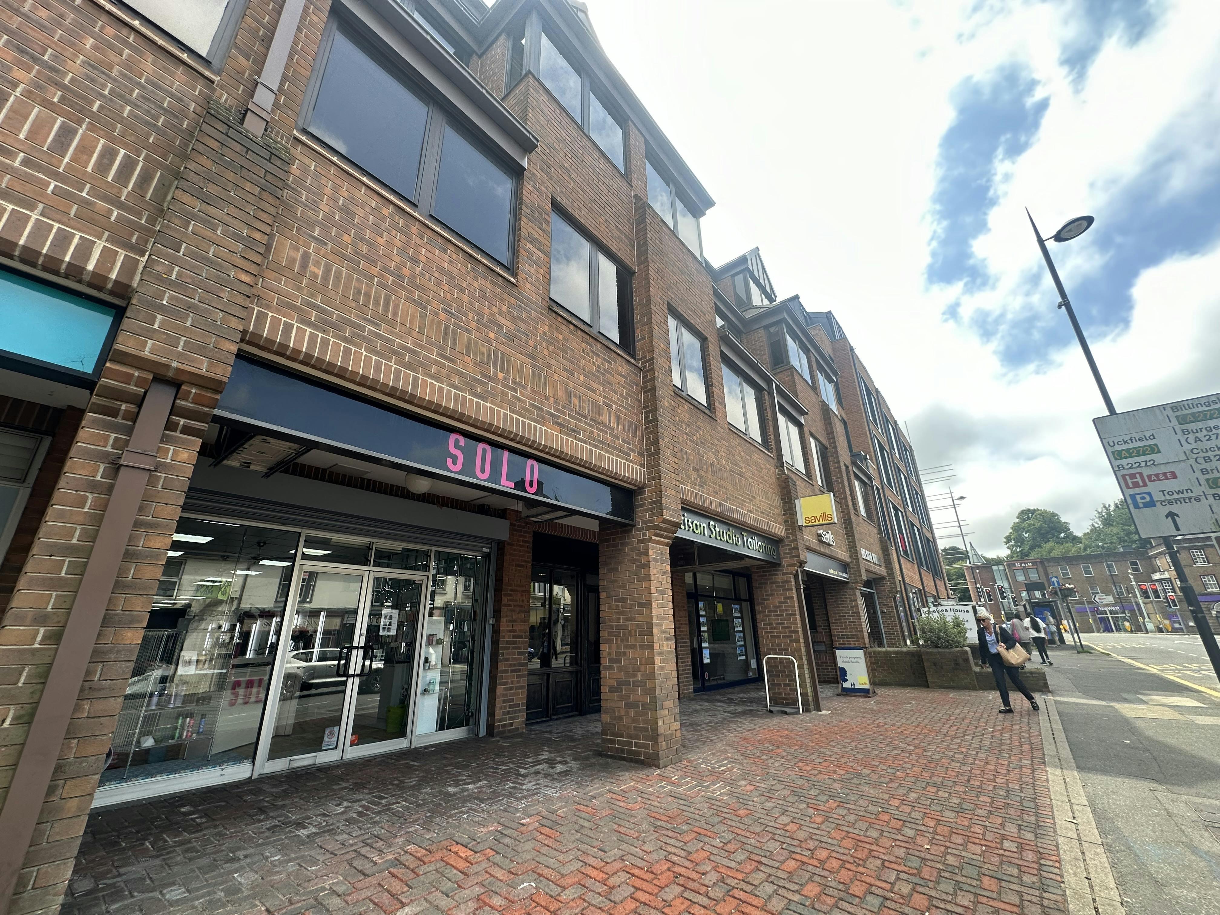 Unit 2b, Chelsea Arcade, Haywards Heath, Retail To Let - IMG_2662.jpg