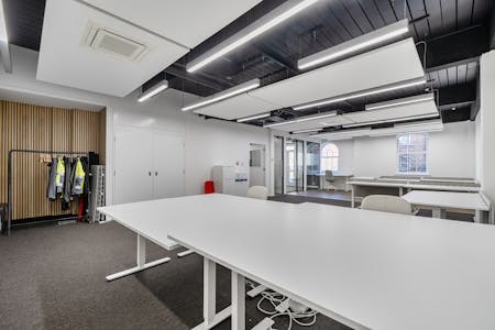 3 Bath Place, London, Office To Let - 1430435-7-69b9520a822b8.jpg