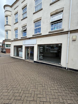 141-143 High Street, Crowthorne, Retail To Let - WhatsApp Image 20250723 at 165008_29a1c2dd.jpg