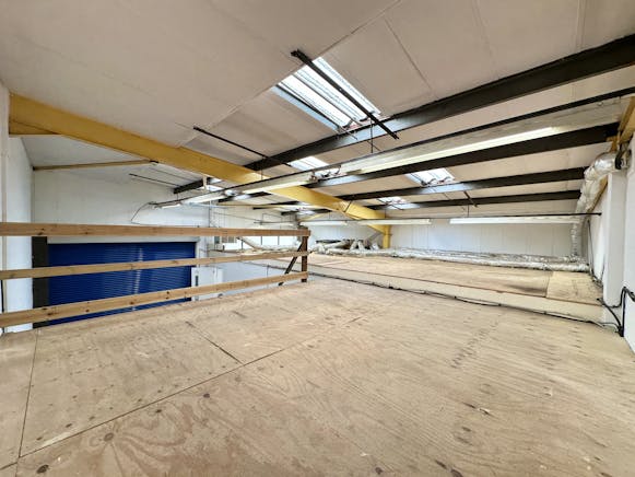 Unit 4 Hyatt Trading Estate, Stevenage, Industrial To Let - Image 8