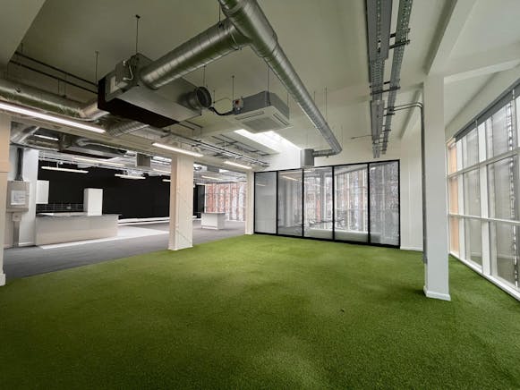 11 Bull Lane, High Wycombe, Offices To Let - WhatsApp Image 20250626 at 131859_47fd158e.jpg