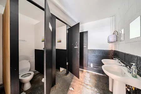 95 Haymerle Road, Southwark, Industrial / Industrial / Storage / Light Industrial / Warehouse / Yard To Let - 1439886-1-69e60b577c282.jpg