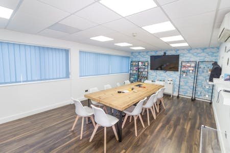 Unit L, Braintree Industrial Estate, Ruislip, Industrial / Warehouse For Sale - 4.jpg