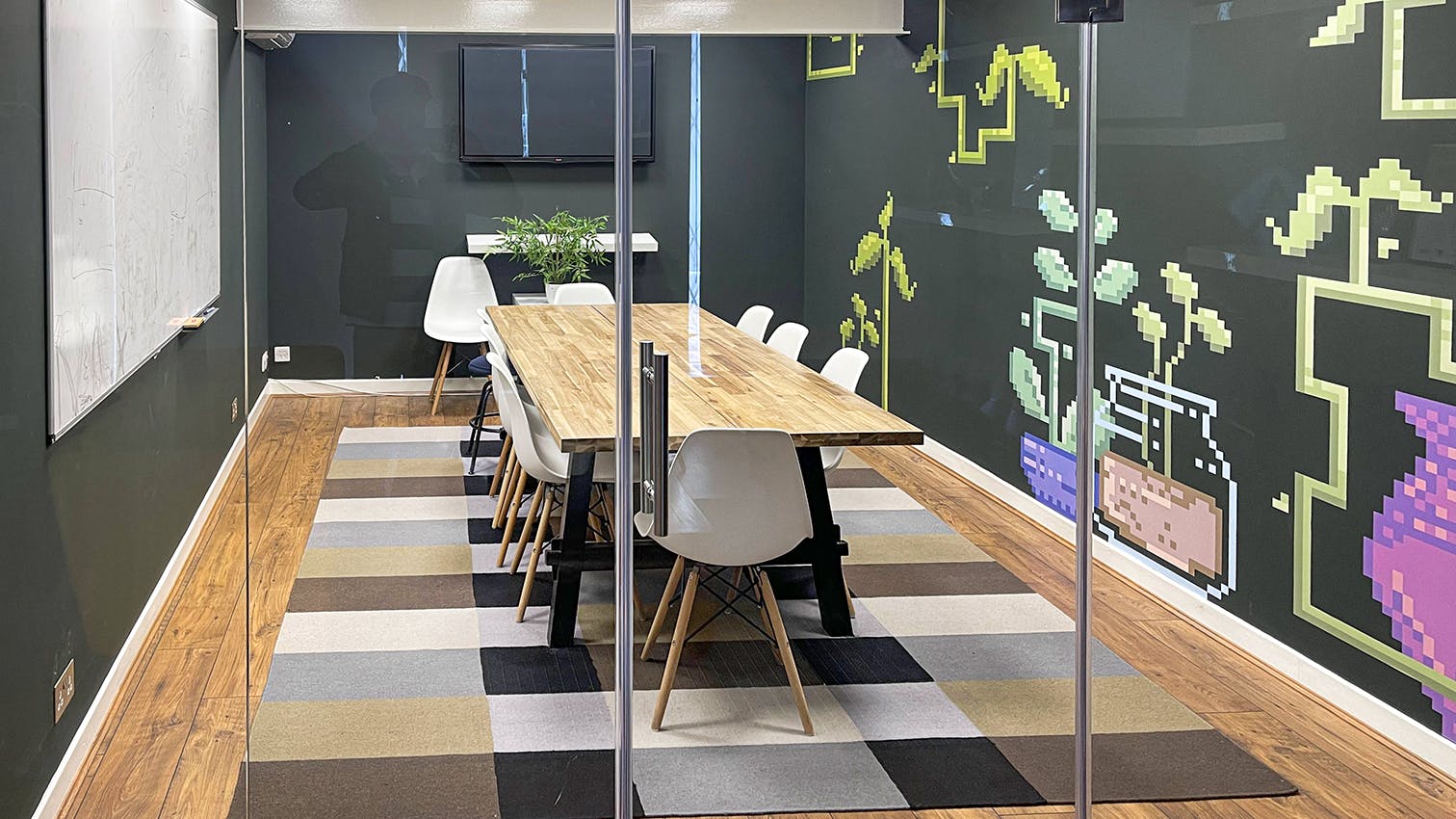 Unit 3 Sun Studios, 30 Warple Way, Action, Office For Sale - 30 Warple Way Acton W3 office for sale west London meeting room2.jpg