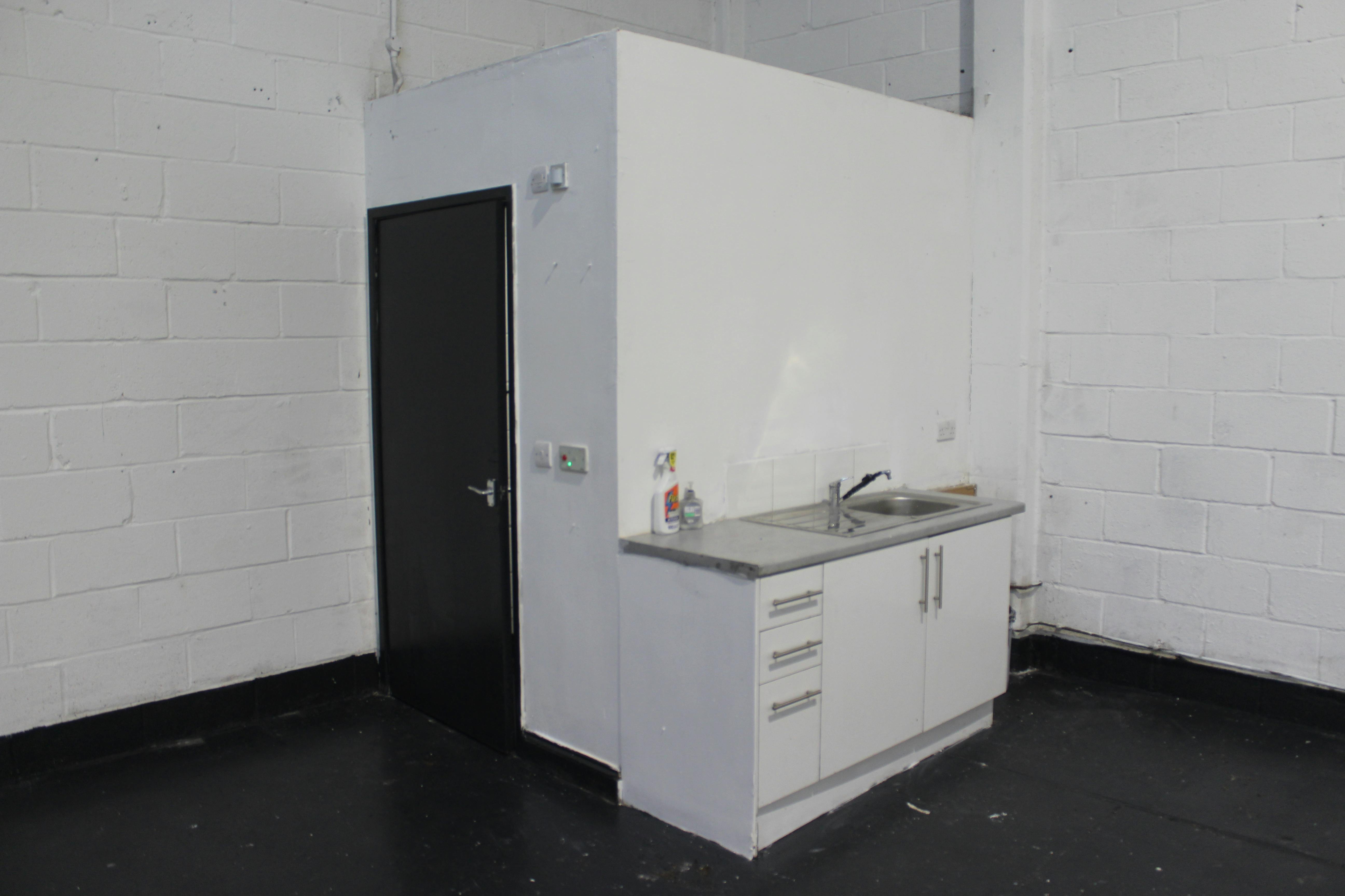 Unit B Roman House, Harlow, Industrial To Let - IMG_0644.JPG