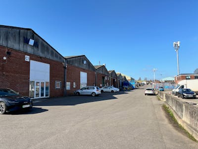 Units C1 & C2, Bulwark Industrial Estate, Industrial For Sale - IMG_1693.jpeg