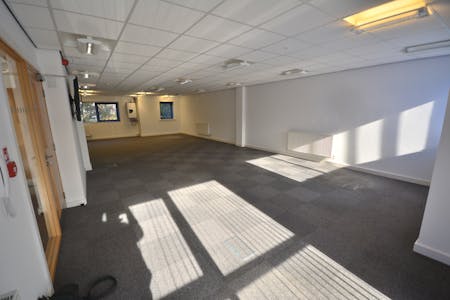 Unit 2B Crown Business Park, Rochdale, Office To Let - CSC_0016.JPG