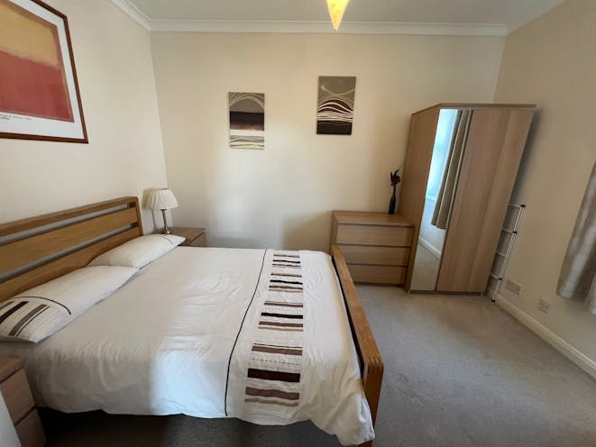 140-142 & 140a Caversham Road, Reading, Development / Investment / Retail For Sale - 142A Caversham Road - Flat 2 bedroom